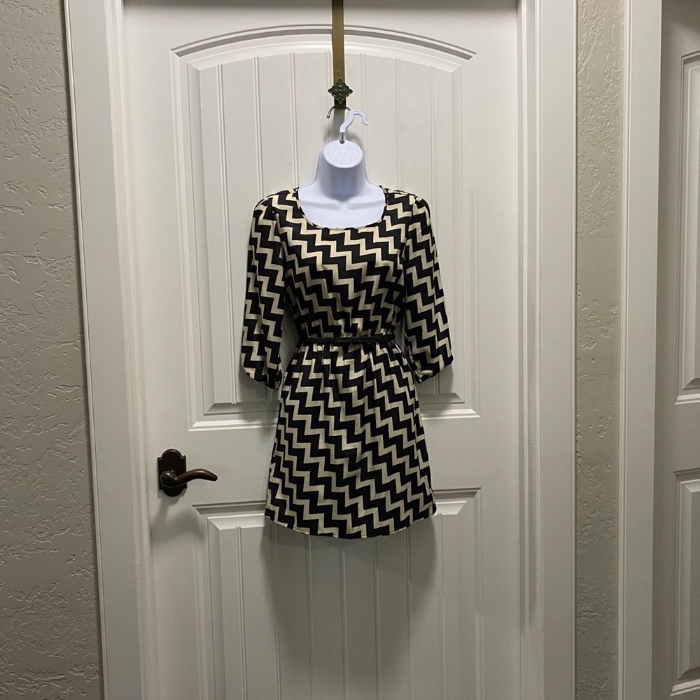Be Bop Black & Cream dress with Bow belt
